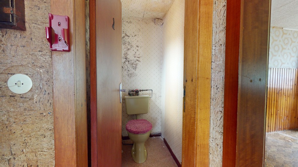 Bungalow für Handwerker und kreative Köpfe - Gäste-WC