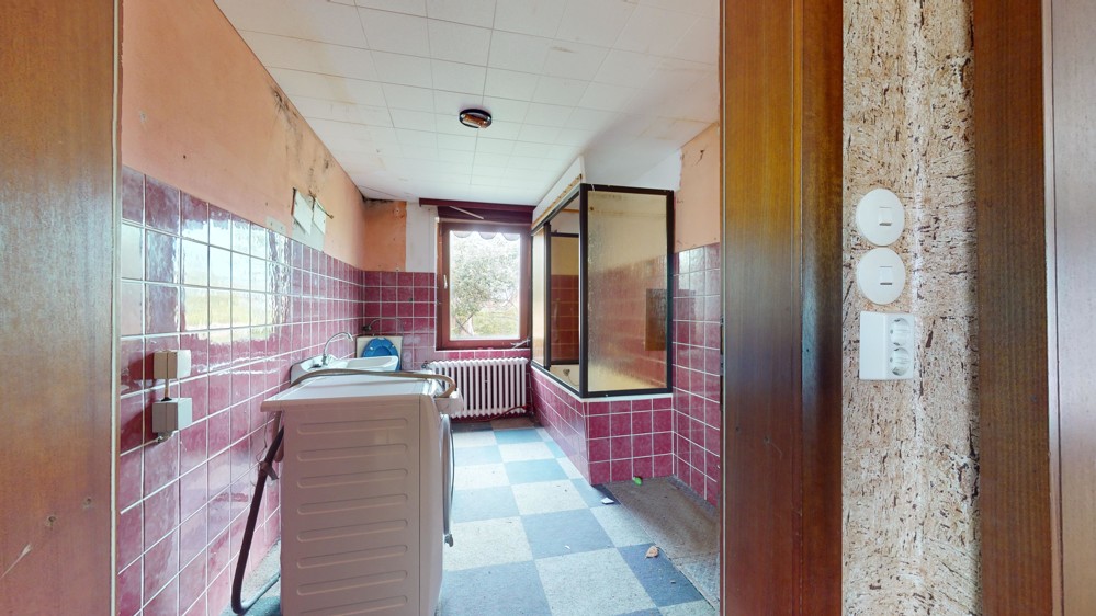 Bungalow für Handwerker und kreative Köpfe - Badezimmer