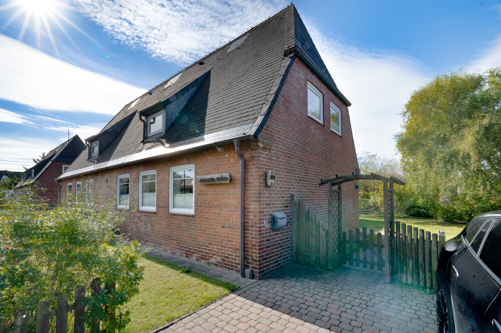 "Plyck-Hüs" – Charmantes Küstendomizil im Süden Sylts - Hauptansicht