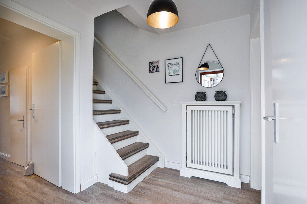 "Plyck-Hüs" – Charmantes Küstendomizil im Süden Sylts - Flur EG