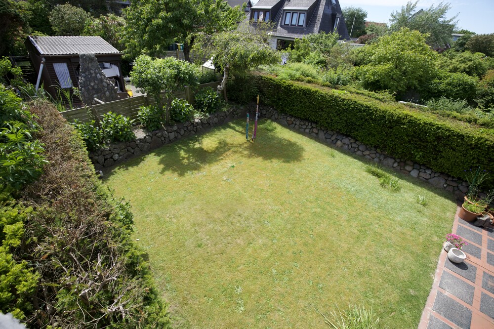 Renovierte Doppelhaushälfte mit Garten – zentral gelegen auf Sylt - Garten
