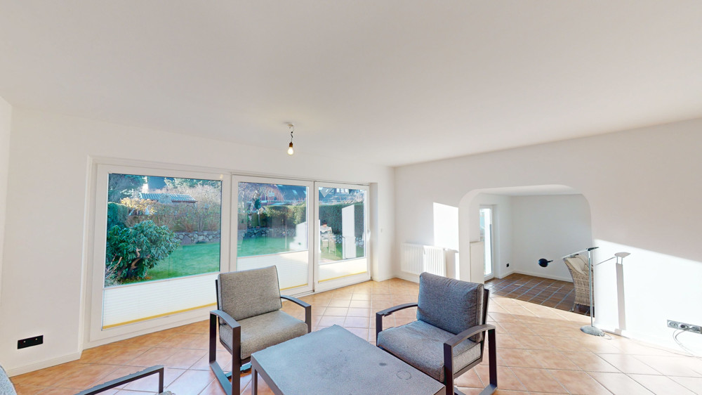 Renovierte Doppelhaushälfte mit Garten – zentral gelegen auf Sylt - Bild