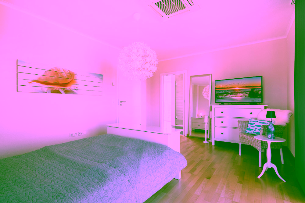 Nordisches Wohngefühl in Meeresnähe - Das zweite Schlafzimmer verfügt über ein weiteres en suite Bad