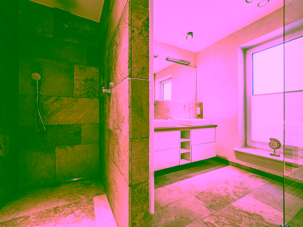 Strandnah, exklusiv und großzügig – Neubauhaushälfte in ruhiger Lage von Rantum - Badezimmer UG