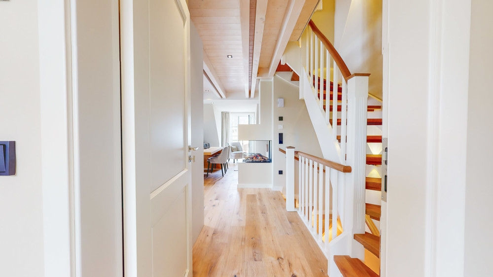 Charmante Eigentumswohnung mit Balkon - Blick in den Wohnbereich