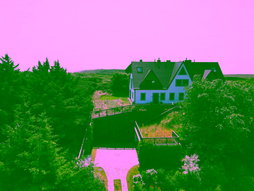 Wahrzeichen im Blick – Stilvolles Wohnen mit Nordseepanorama - DJI_0979