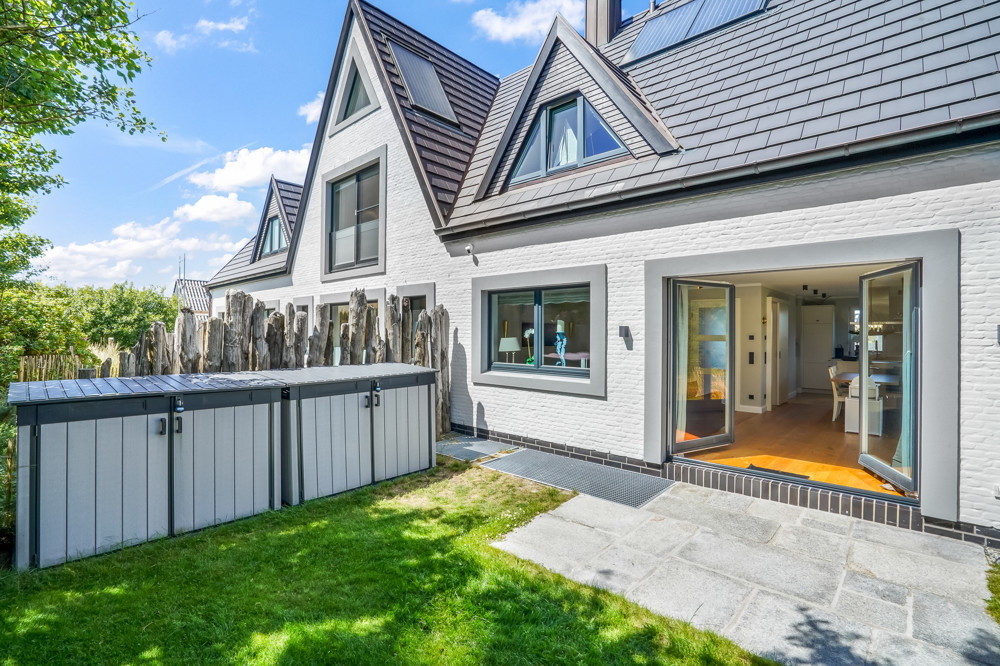 Wahrzeichen im Blick – Stilvolles Wohnen mit Nordseepanorama - Südterrasse mit Aufbewahrungboxen