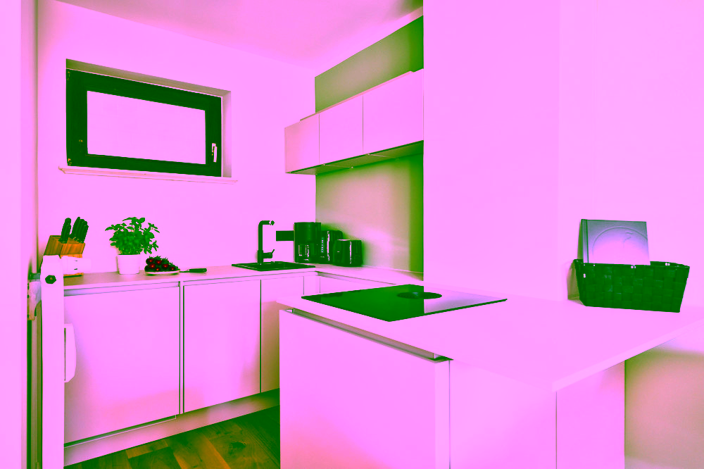 Provisionsfrei - Kernsanierte, ebenerdige Wohnung mit Terrasse - Küche