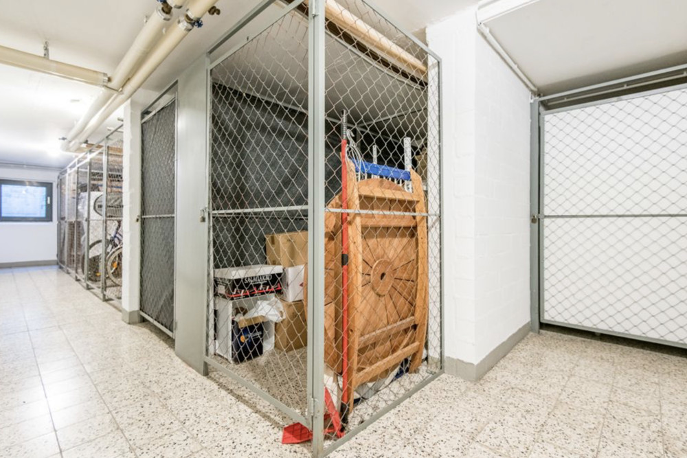 Provisionsfrei - Kernsanierte, ebenerdige Wohnung mit Terrasse - Abstellkammer