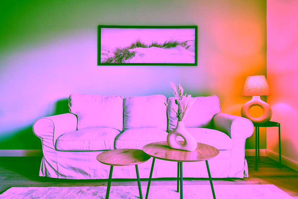 Provisionsfrei - Kernsanierte, ebenerdige Wohnung mit Terrasse - Sofa