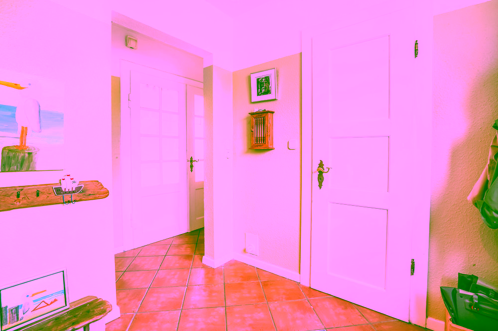 "Weiße Siedlung" - Endhaus mit Ausbaupotenzial in Strandnähe - Flur