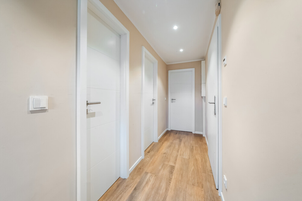 Reetgedeckte Drei-Zimmer-Wohnung mit Blick aufs Wattenmeer in Rantum - Flur