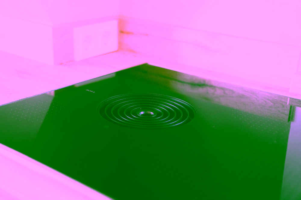 Reetgedeckte Drei-Zimmer-Wohnung mit Blick aufs Wattenmeer in Rantum - BORA Kochfeld