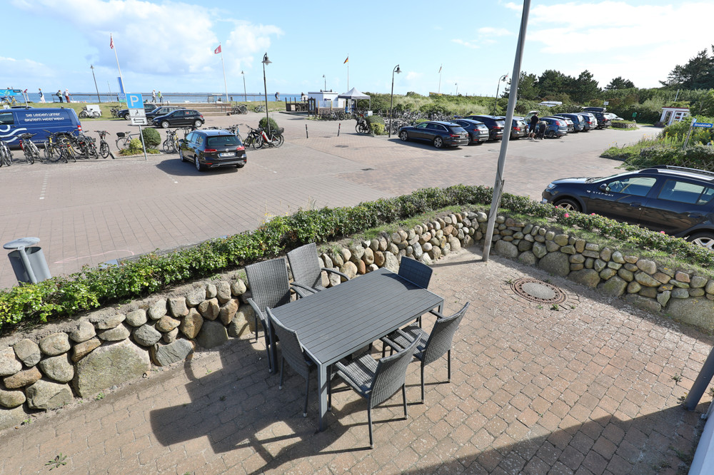 Großzügige Wohnung direkt am Badestrand - Terrasse direkt am Hörnumer Oststrand