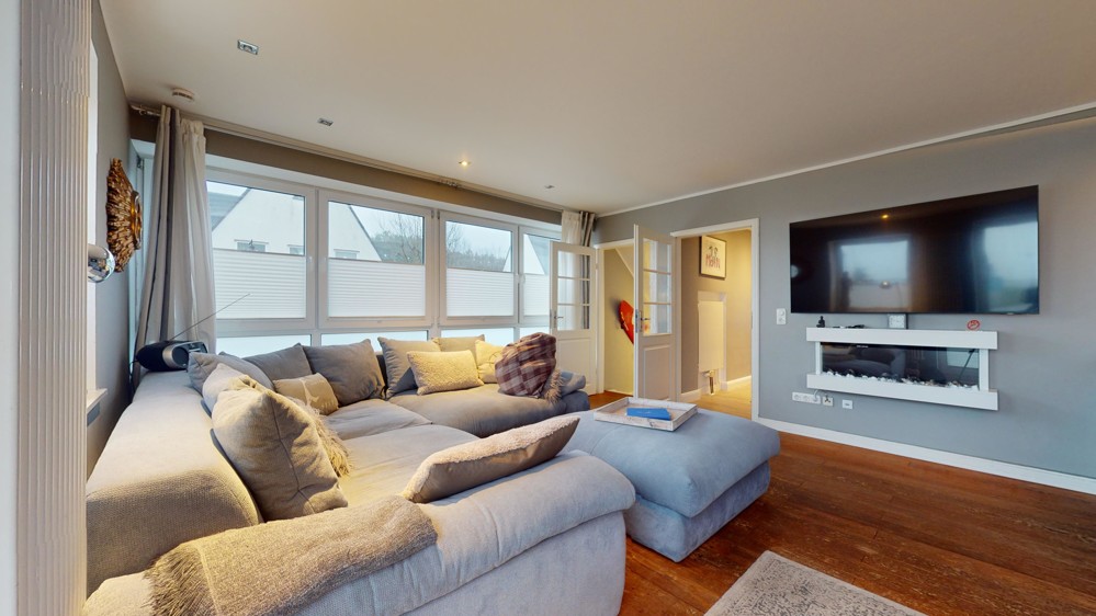 Großzügige Wohnung direkt am Badestrand - Wohnzimmer