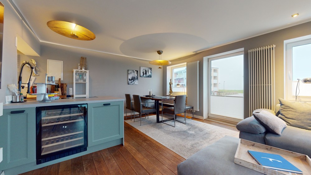 Großzügige Wohnung direkt am Badestrand - Wohnzimmer & Esszimmer