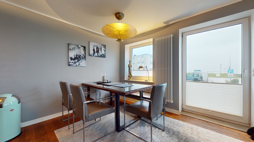 Großzügige Wohnung direkt am Badestrand - Essecke