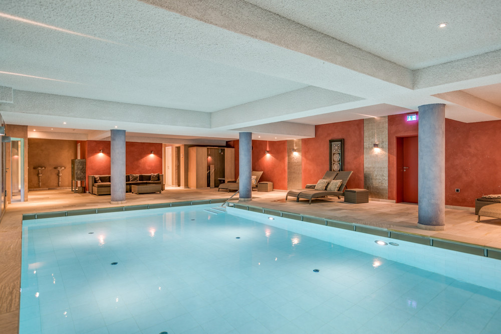 Hochwertige Kapitalanlage in exklusiver Lage im Aparthotel am Leuchtturm - Pool